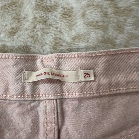 Pink Levi High Wasted Jeans - Picture 5 of 6